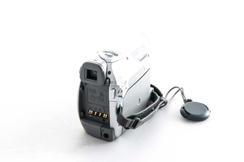 Kamera miniDV JVC GR-D325E