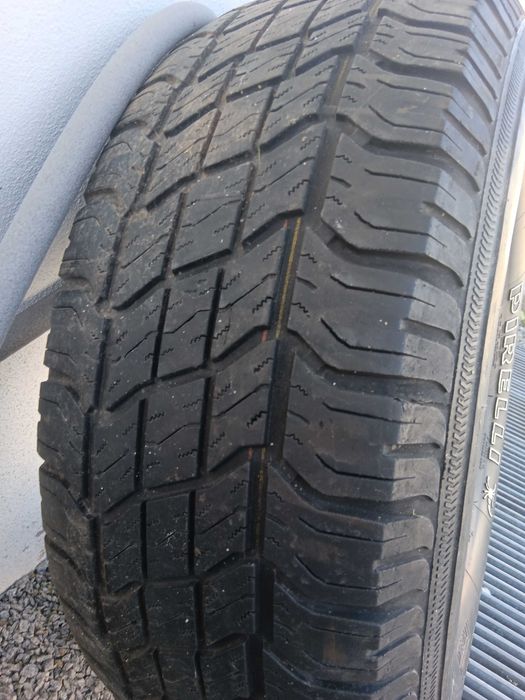 Pneu 275/70/16 Pirelli scorpion S/T