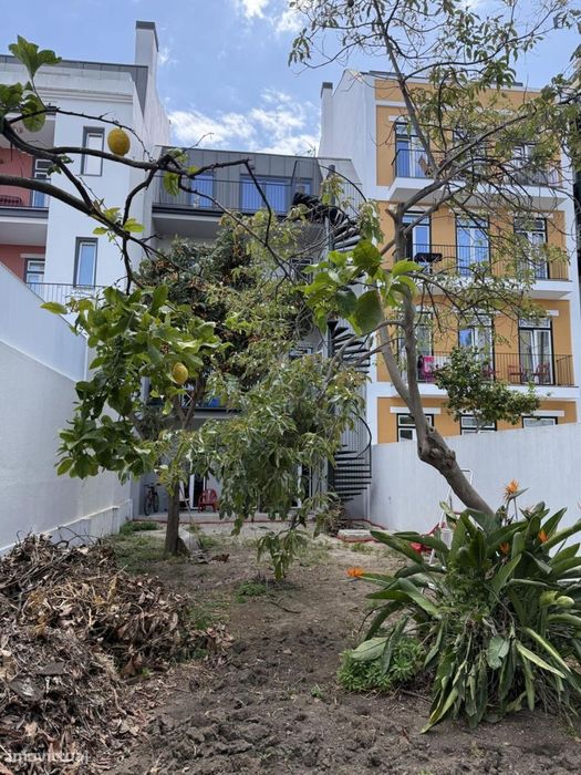 Apartamento com 2 quartos - localizado em Santa Apolónia Lisbon