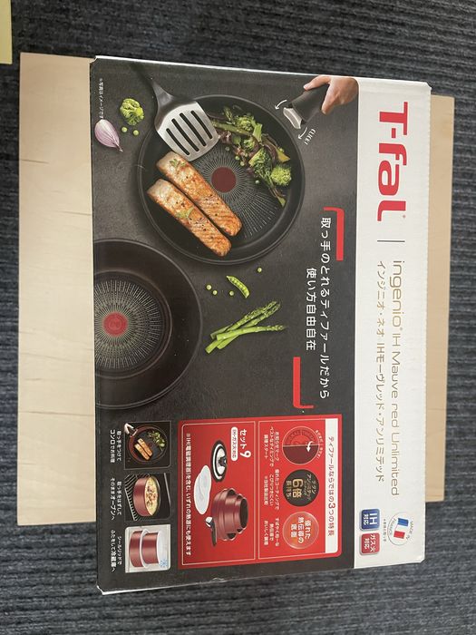 Zestaw naczyn tefal