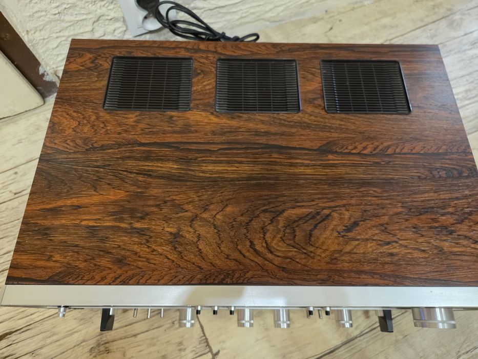 Amplituner Luxman R-1500 S