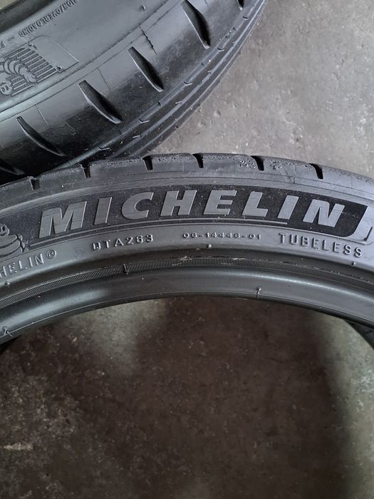 Pneus 205/40zr18 Michelin Pilot Sport 4 com 80% piso