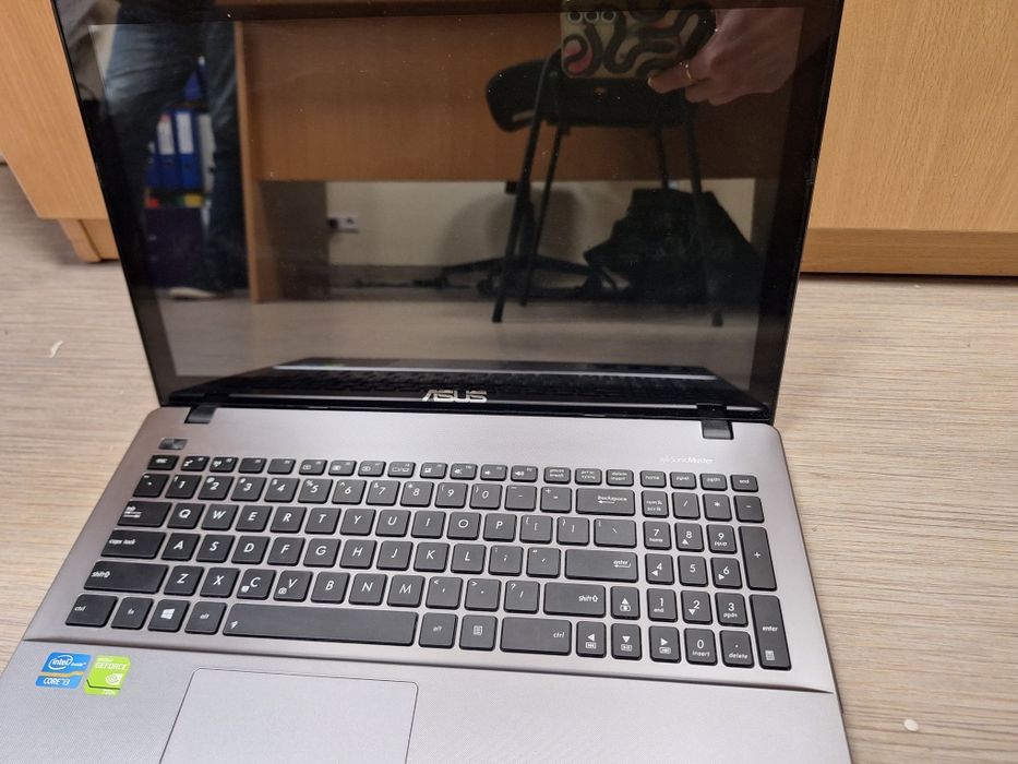 Laptop Asus R510C