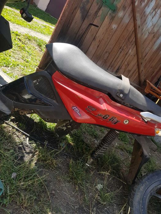 Продам скутер KYMCO  по запчастинах
