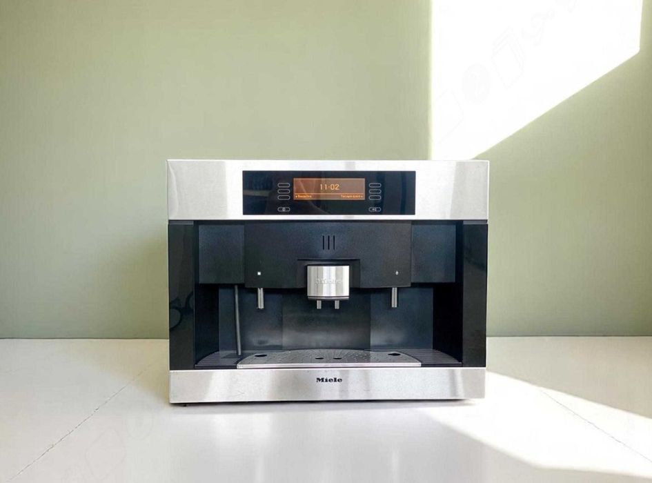 Кавомашина Miele CVA 4085 вбудована кавоварка миле