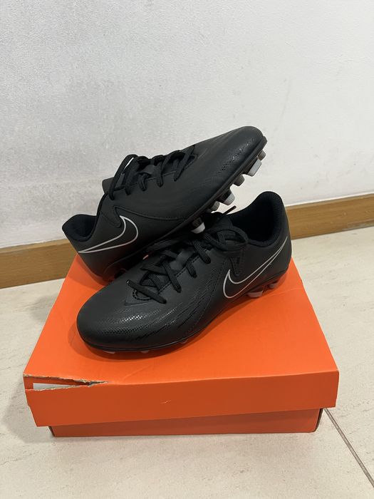 Chuteiras Nike pretas
