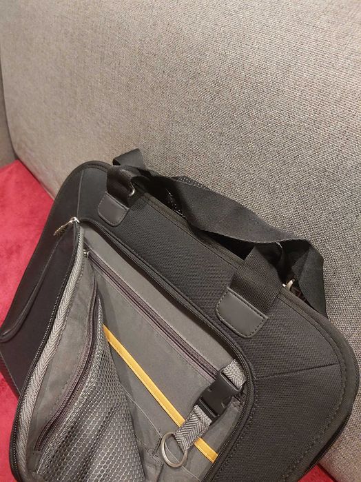 Torba SAMSONITE TOP LOAD CA na laptopa 15,6 cala, pianka foam, lekka