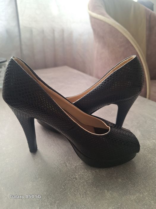 Szpilki na platformie roz. 37