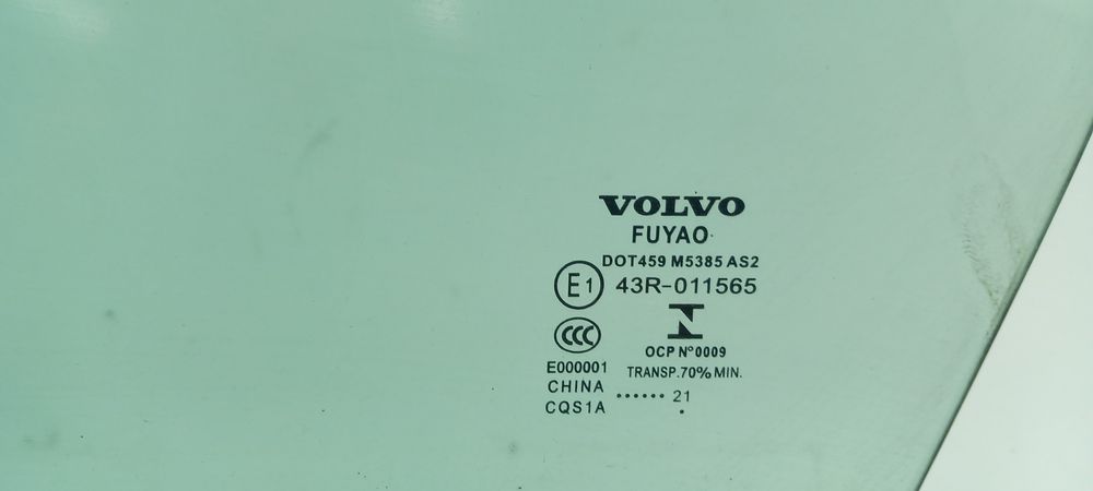 Vidro porta frente esquerda VOLVO V60 II Cross Country (227)