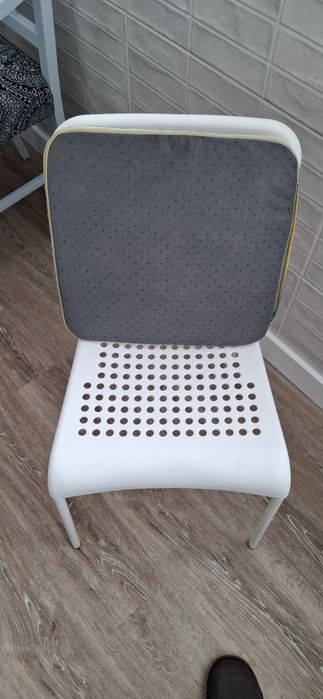 Mesa e cadeiras para refeição