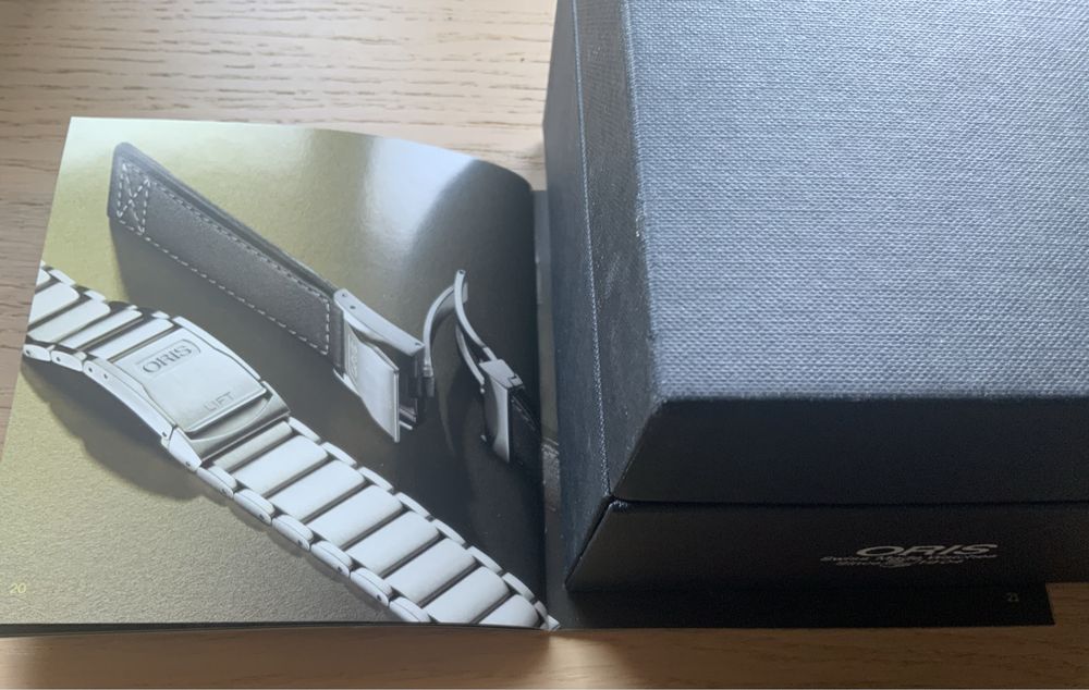 Relógio ORIS cronógrafo auto desportivo em aço