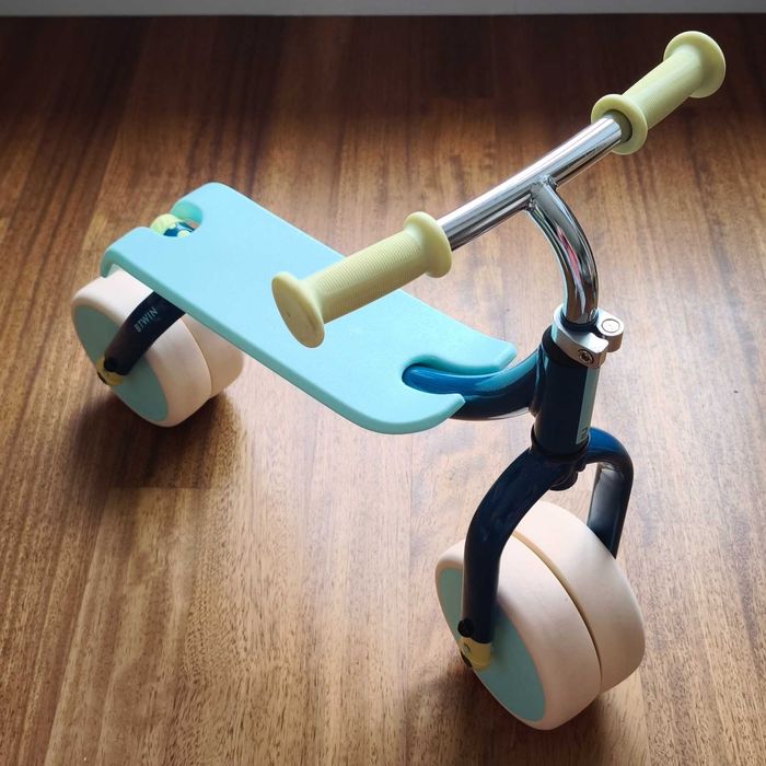 Triciclo de Aprendizagem Evolutivo (primeira bicicleta)