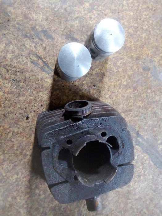 Cylinder i tłoki WSK 125