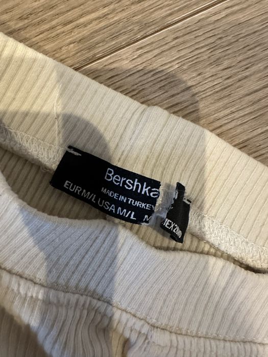 spodenki bershka
