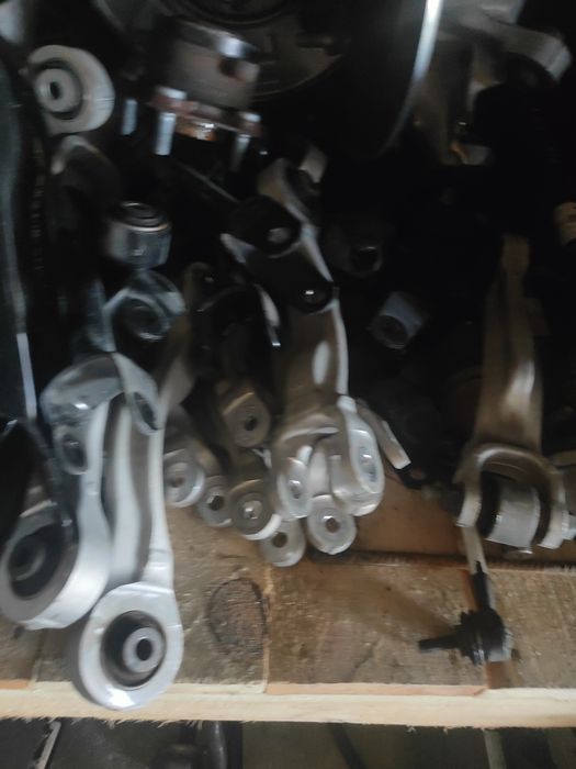 Tesla Model Y Model 3 2018-2024 передня ходовка ричаг піввісь комплект