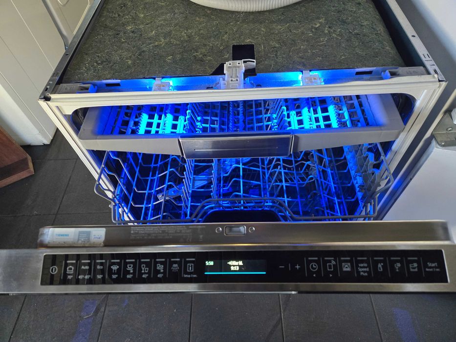 Zmywarka Simens 60 cm.Pod blat.Inox.3 szuflady.REZERWACJA.