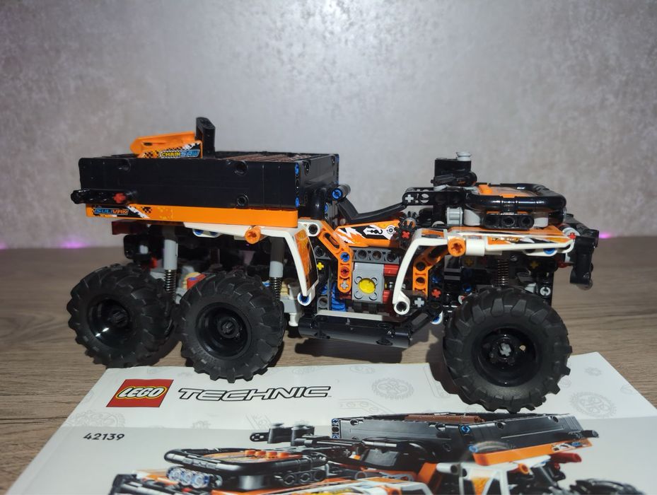 Конструктор LEGO Лего Technic 42139 Позашляхова вантажівка