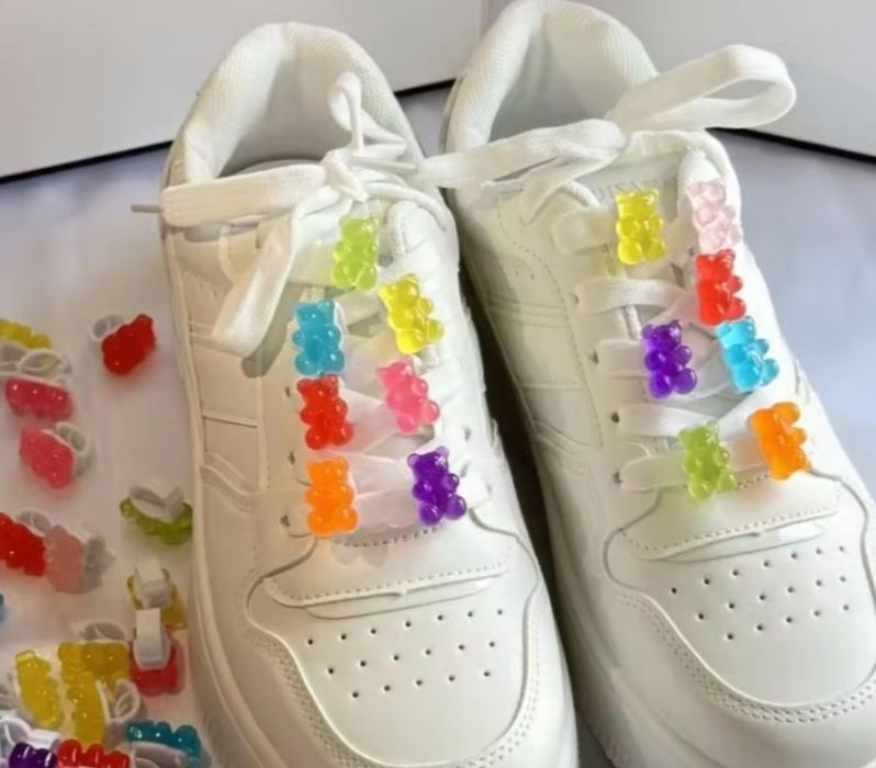 Ozdoby do butów świecące misie