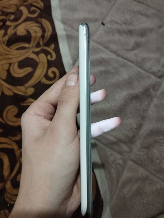 Samsung Galaxy S20FE 6/128 нормальний стан