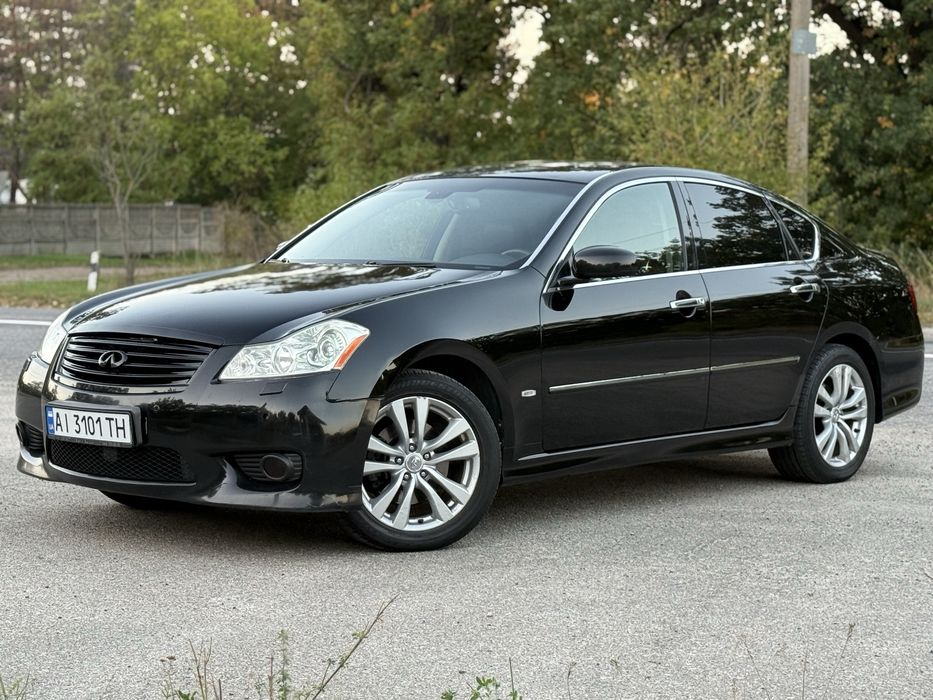 Infiniti M35
