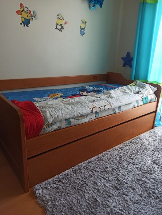 Cama solteiro com gavetao (cama dupla)
