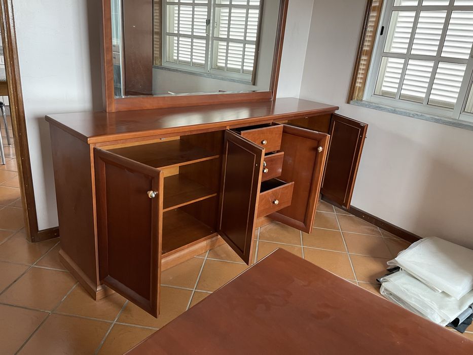 Mobilia de sala em cerejeira