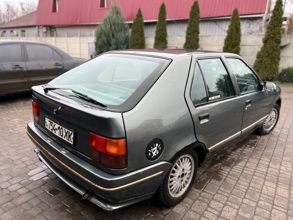 Продажа Рено 19