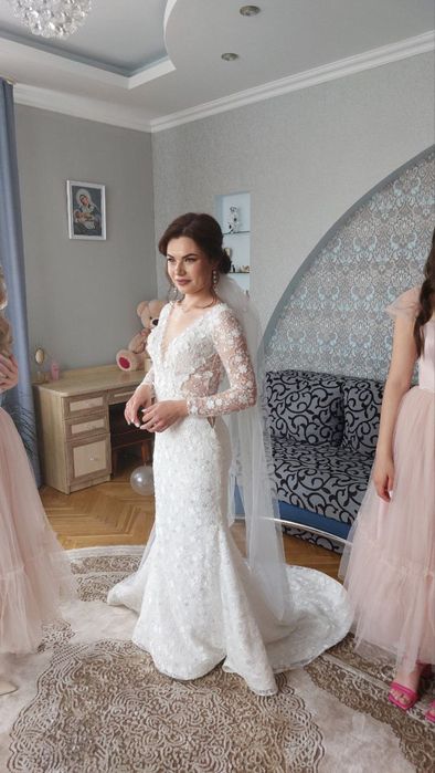 Весільна сукня