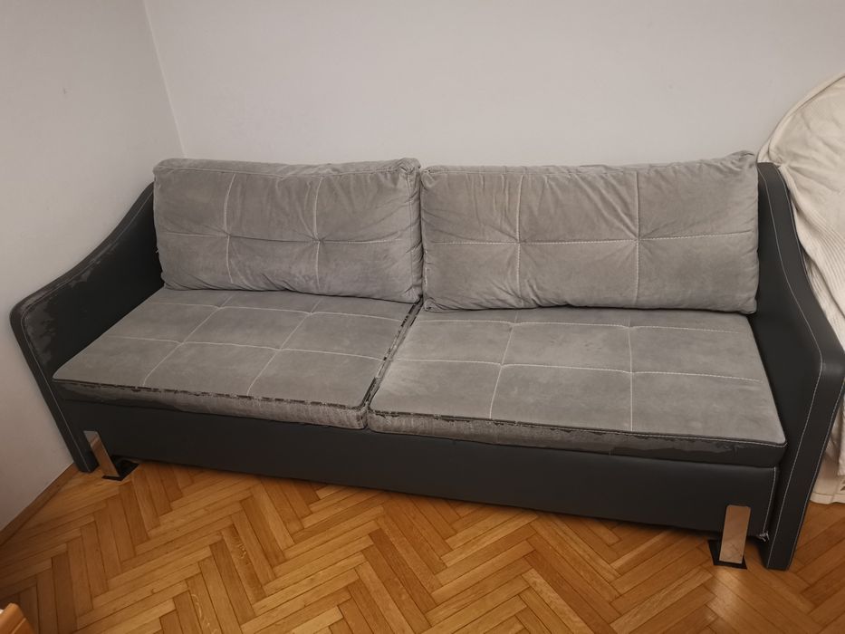 Bardzo Wygodna Rozkładana Kanapa z Pojemnikiem