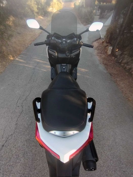Yamaha XMAX 125