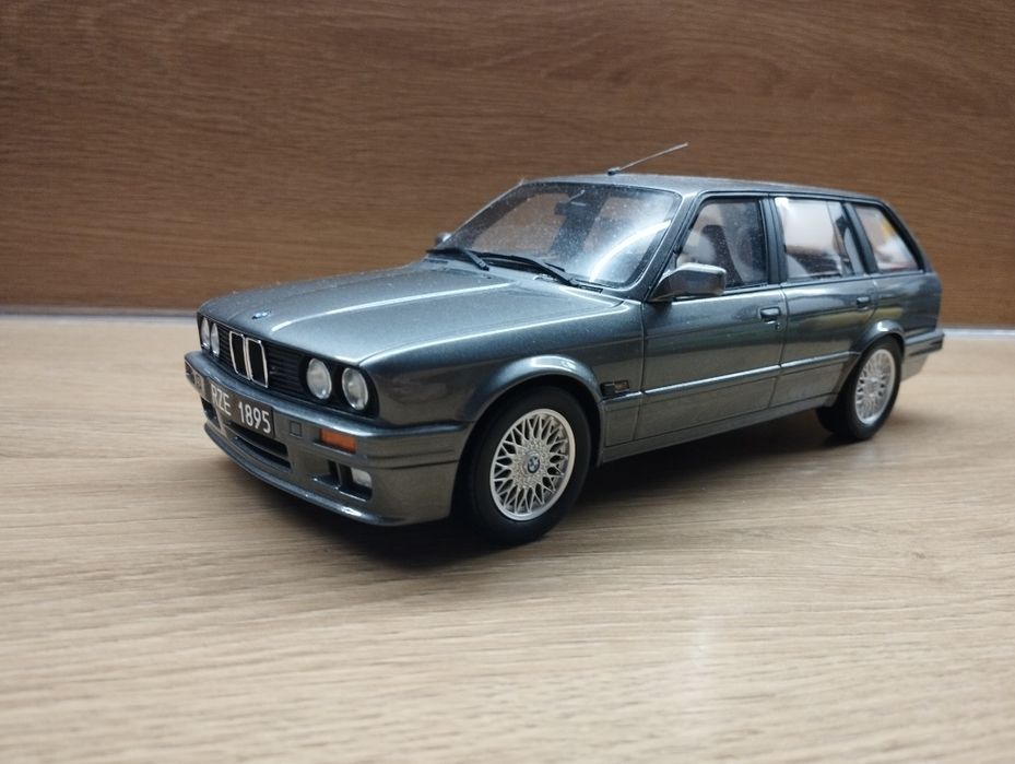 BMW E30 Touring 1:18 Otto