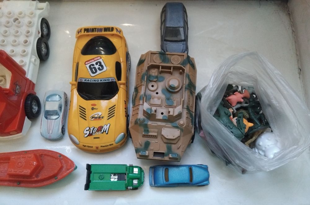 Лот игрушек машинок!!!