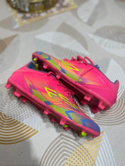 Chuteiras adidas f50