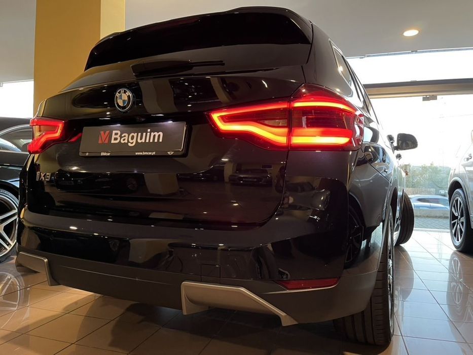 BMW iX3 Inspiring foto 4