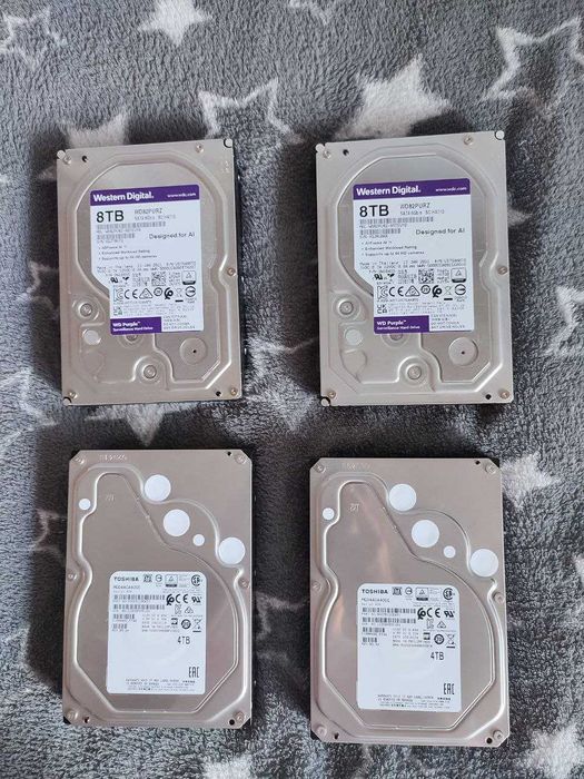 HDD диски (Western Digital 8 TB и Toshiba 4 TB)
