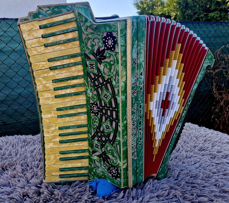 Akordekn-Kanciak/Włoch - 4 chóry musette półksiężyc