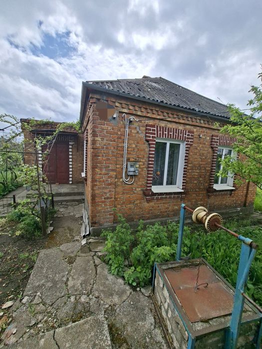 Продам гарний недорогий будинок район ПМК
