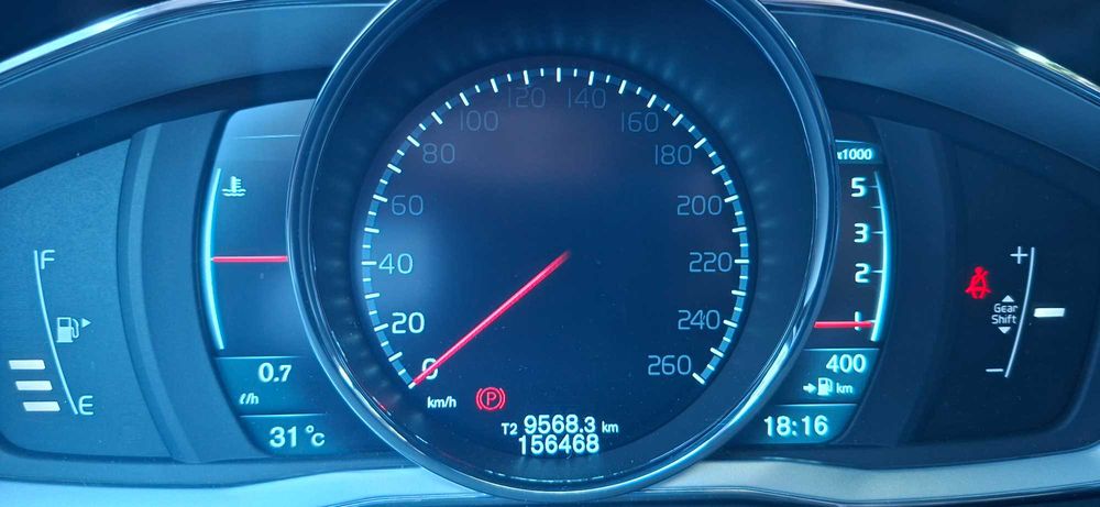 Volvo V60 D2 2014