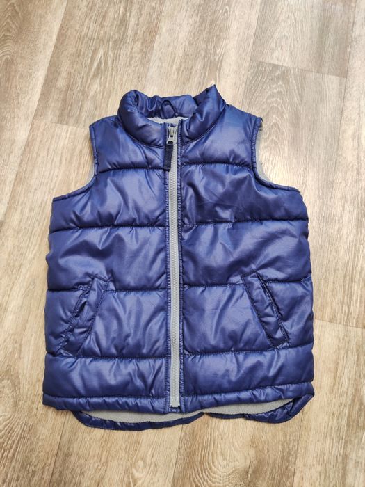 Утепленная жилетка 5-6 лет