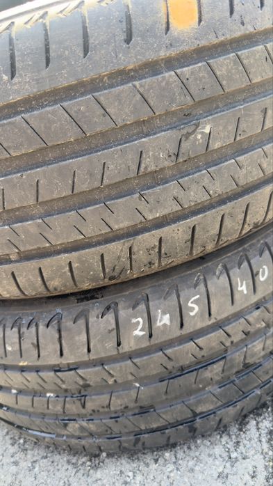 245/40/21 Bridgestone Alenza  001 Runflat