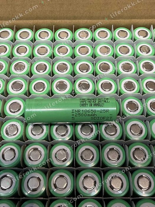 НОВІ  оригінальні 18650 Samsung 25r 2500mAh 12mOm високотокові