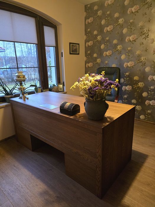 Dębowe biurko, jak nowe,