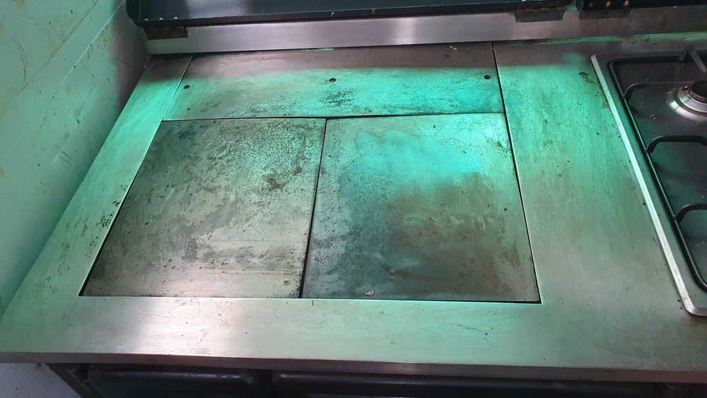 Fogão de inox a lenha com placa
