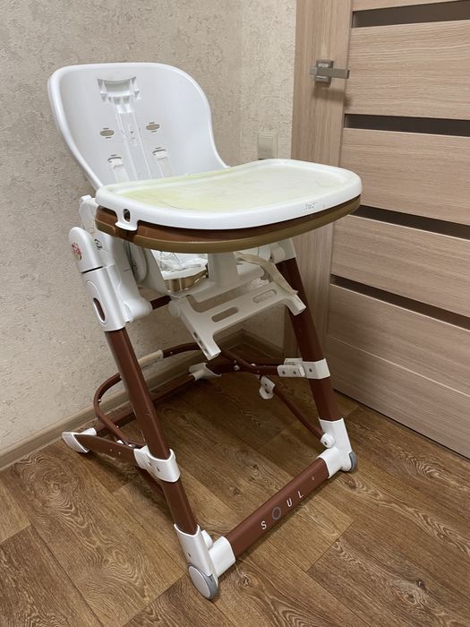 Стільчик для годування ICON Brown