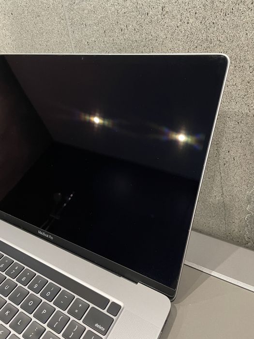 На запчасти Macbook Pro 16 2019  Gray A214 без платы (18)