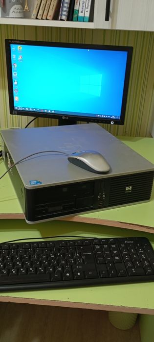 Комп'ютер стаціонарний