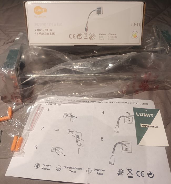 Candeeiros de parede Novos