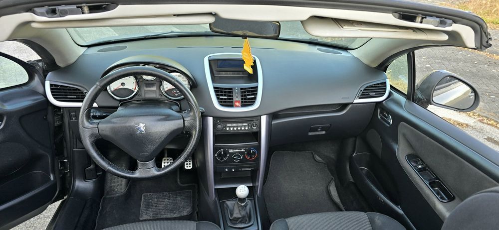 Peugeot 207cc cabrio 1.6 HDi 165 mil quilómetros  Ano 2008 Diesel