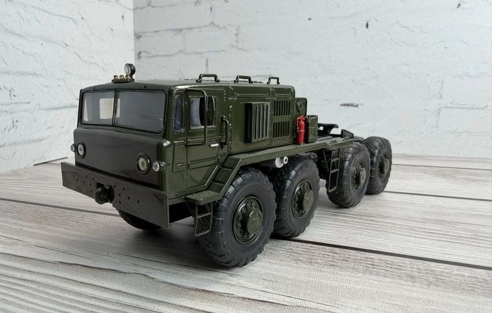 МАЗ 537 с п/п ЧМЗАП 5247Г AVD, SSM