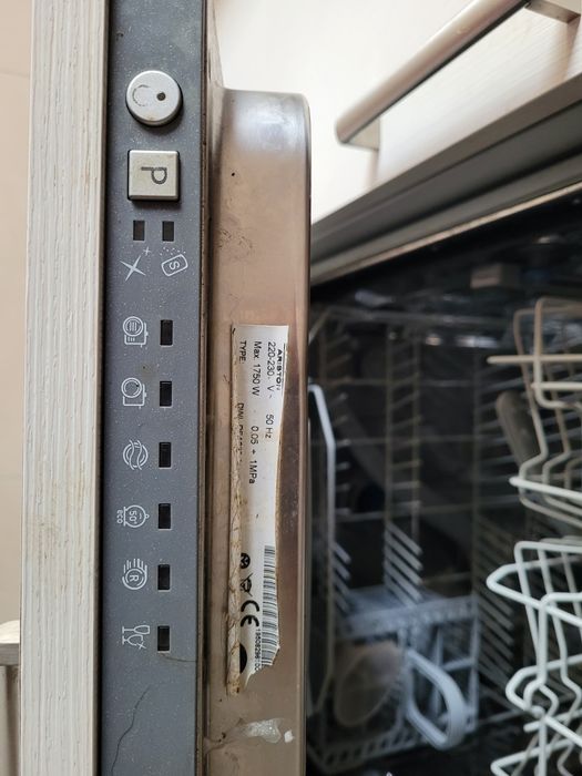Máquina Loiça  Ariston Hotpoint